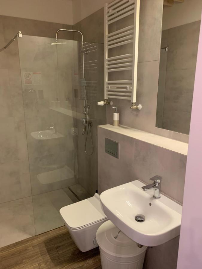 Apartmentsun Loft Factory Breslavia Esterno foto